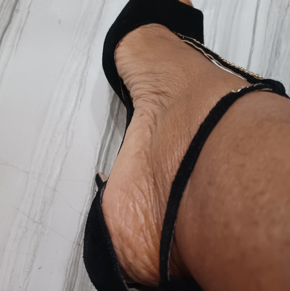 Steve Madden  T-straps suede heels.